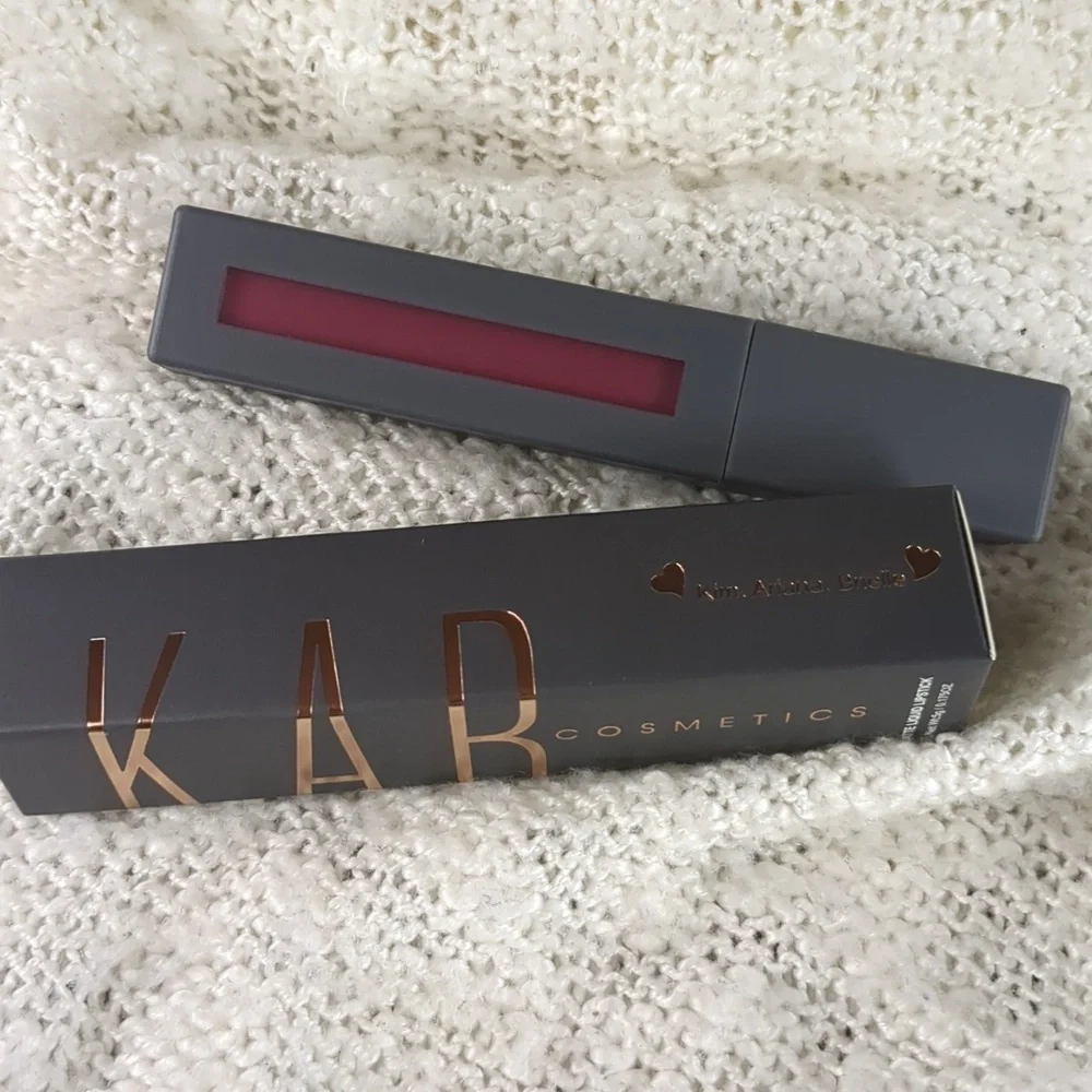 KAB Cosmetics Matte Liquid Lipstick in Red Velvet, 5g/0.175fl oz